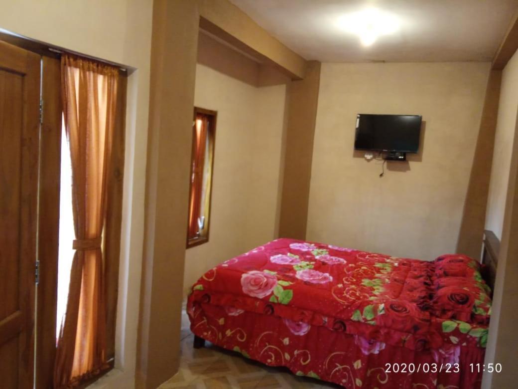 Hotel Nur Cahaya - Syariah Проболинго Екстериор снимка